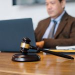 어떤 변호사가 가장 많은 돈을 버나요?(What lawyer makes the most money?) 어떤 변호사가 가장 많은 돈을 버나요?(What lawyer makes the most money?)